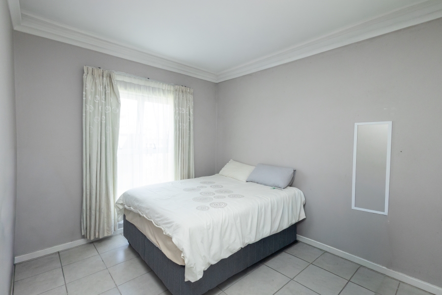 2 Bedroom Property for Sale in Sonkring Western Cape